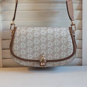 $208 NWT MICHAEL MICHALE KORS HANDBAG